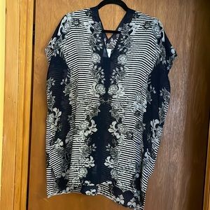 CAbi tunic top